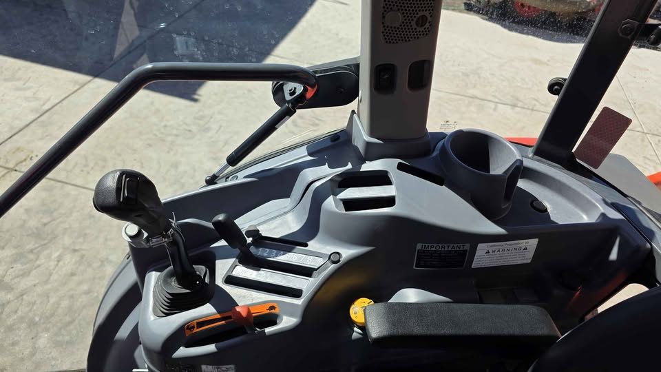 2020 KUBOTA GRAND L6060 photo 12