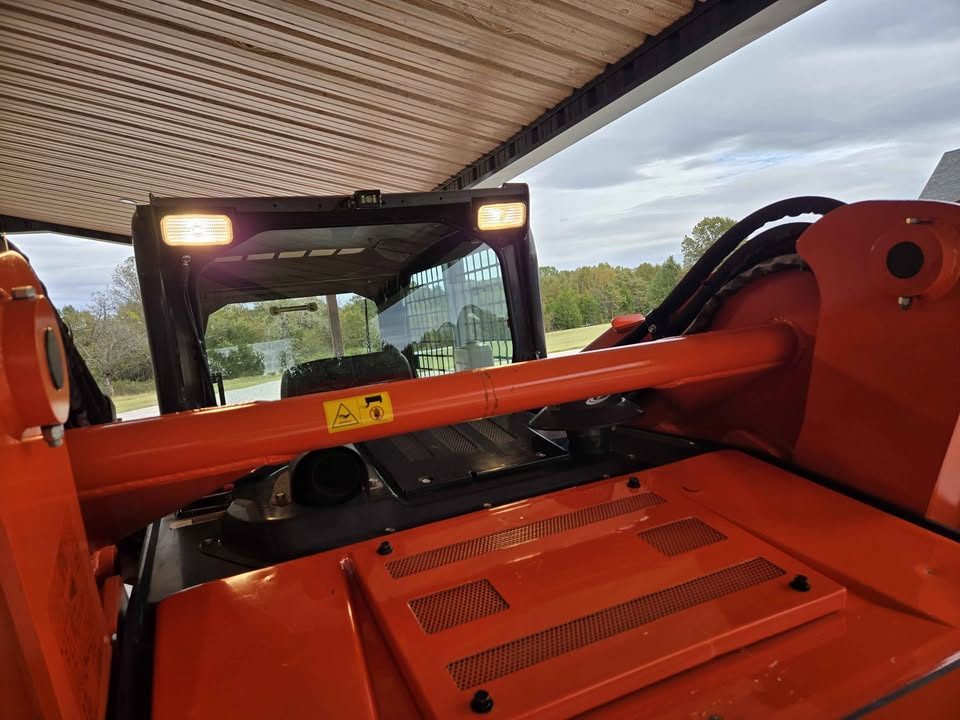 2017 Kubota svl95-2S High Flow Skidsteer photo 2