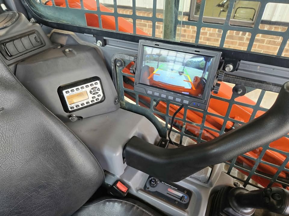 2017 Kubota svl95-2S High Flow Skidsteer photo 9