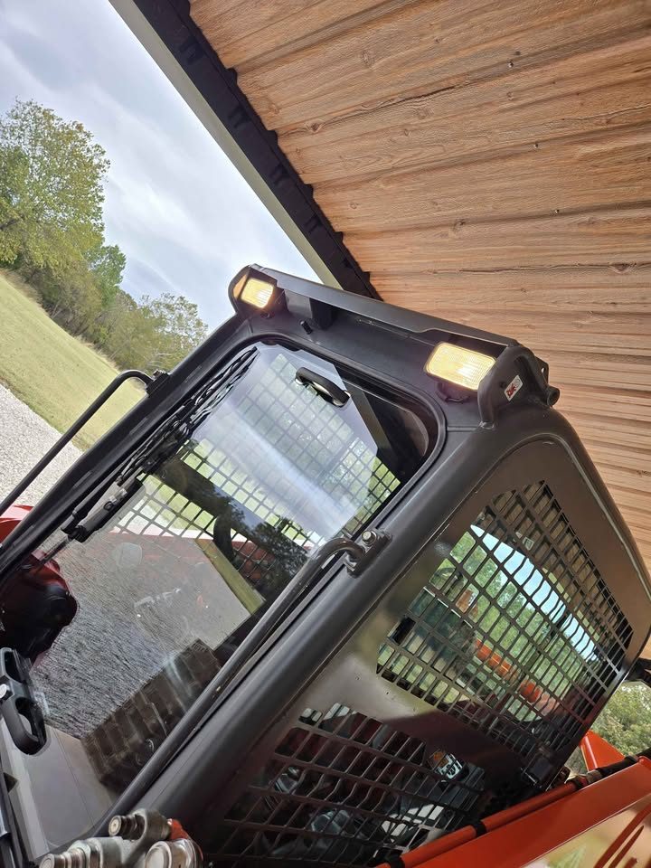 2017 Kubota svl95-2S High Flow Skidsteer photo 19