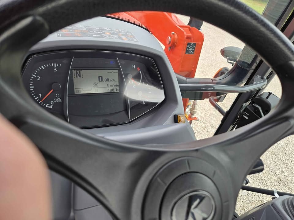 2022 Kubota m5-111 photo 8