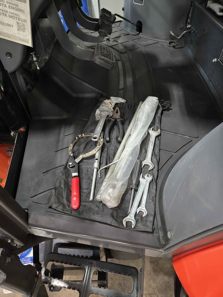 2022 Kubota m5-111 photo 11