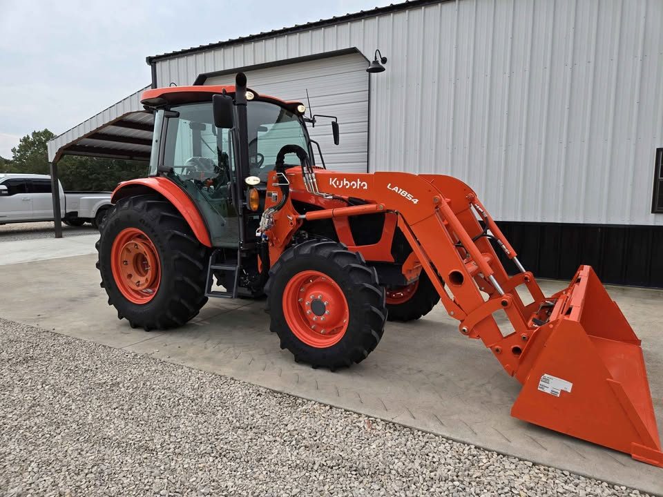 2022 Kubota m5-111 photo 15