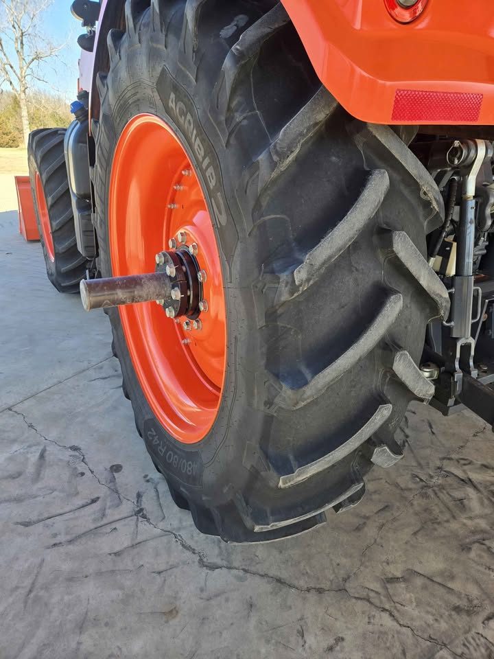 2023 Kubota m7-132 Deluxe photo 15