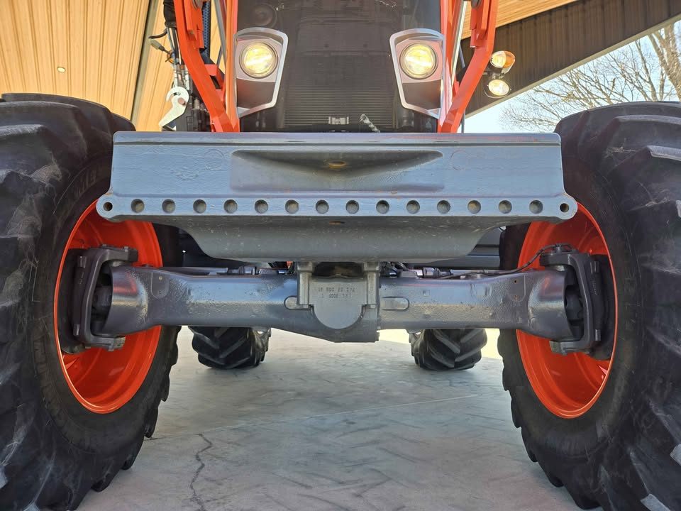2023 Kubota m7-132 Deluxe photo 17