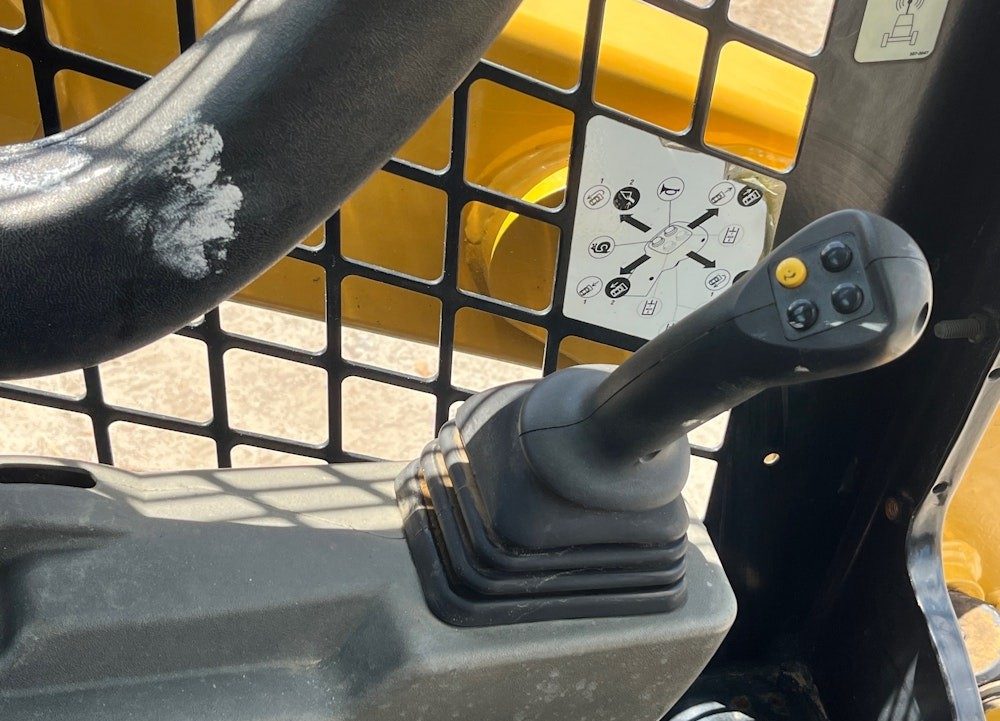 2019 Caterpillar 239D3 photo 11
