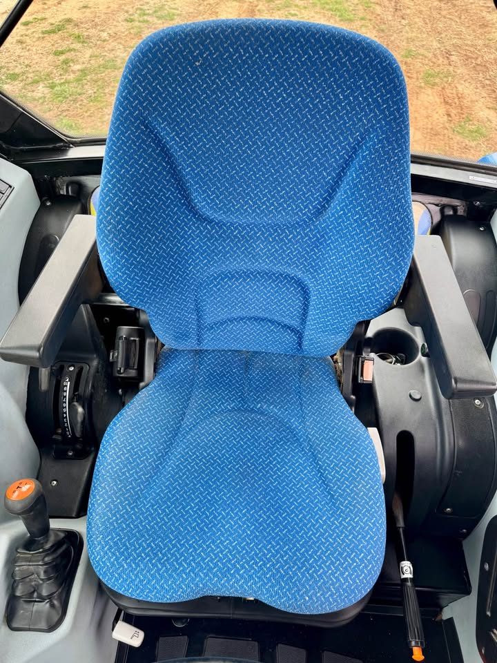 2022 New Holland Workmaster 120 photo 19